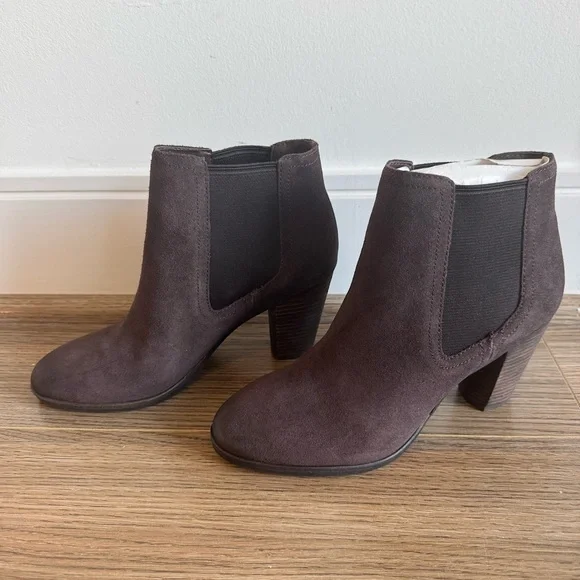 NWOB Cole Haan Hayes Gore Suede Bootie - Dark Brown - Size 7.5 - Picture 2 of 11